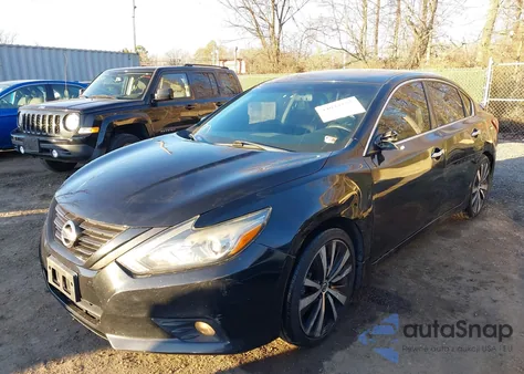 2018 Nissan Altima 2.5 Sr из США, поврежденный, VIN 1N4AL3APXJC223340
